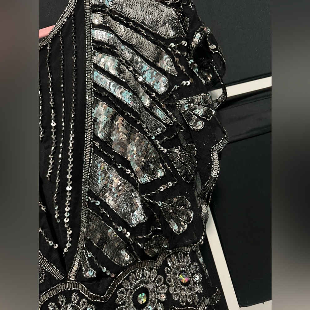 Froch and Frill Elegant Black and Silver Sequin Dress - Picture 6 of 7